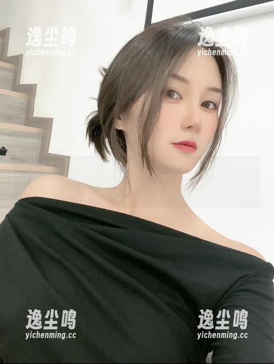 微密圈 - 陈大小姐的JK写真集，精选出那种好像能听到心跳的画面。