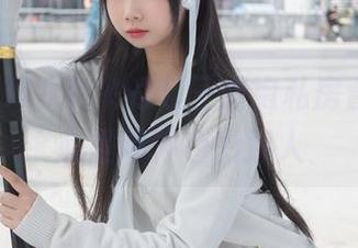 雪琪SAMA带来的七三旗袍私房合集，到底是哪种色彩撩人