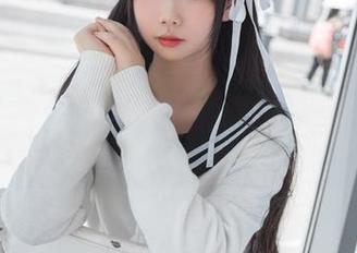 如果雪琪SAMA的裸足是饼干，那我愿意当小老鼠，啃个遍图包内容。