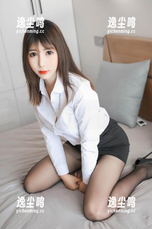 你见过万圣节的‘鬼’颜吗？雯粥粥写真集等你下载，重口味和干货齐飞！
