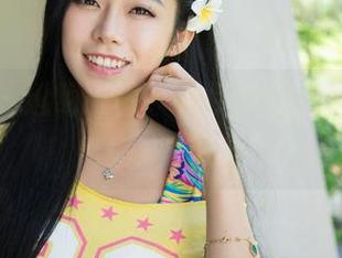 青豆客 – 透明可见，赵伊彤的图片更新让人浮想联翩