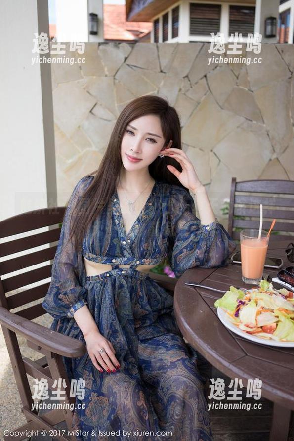 魅妍社-小热巴 魅妍社 - 图片里的小热巴:夏天就该这样,无圣光也能有模有样